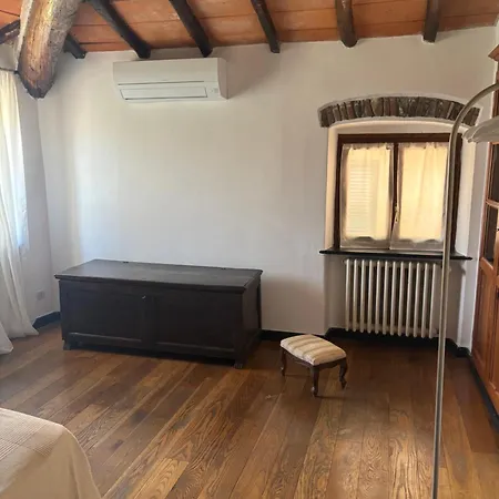 Lejlighed Dietro Il Teatro Sarzana